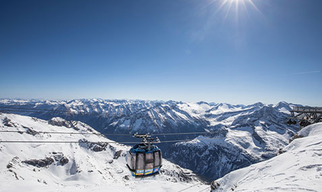 Blick auf die Tuxer Alpen vom Hintertuxer Gletscher aus